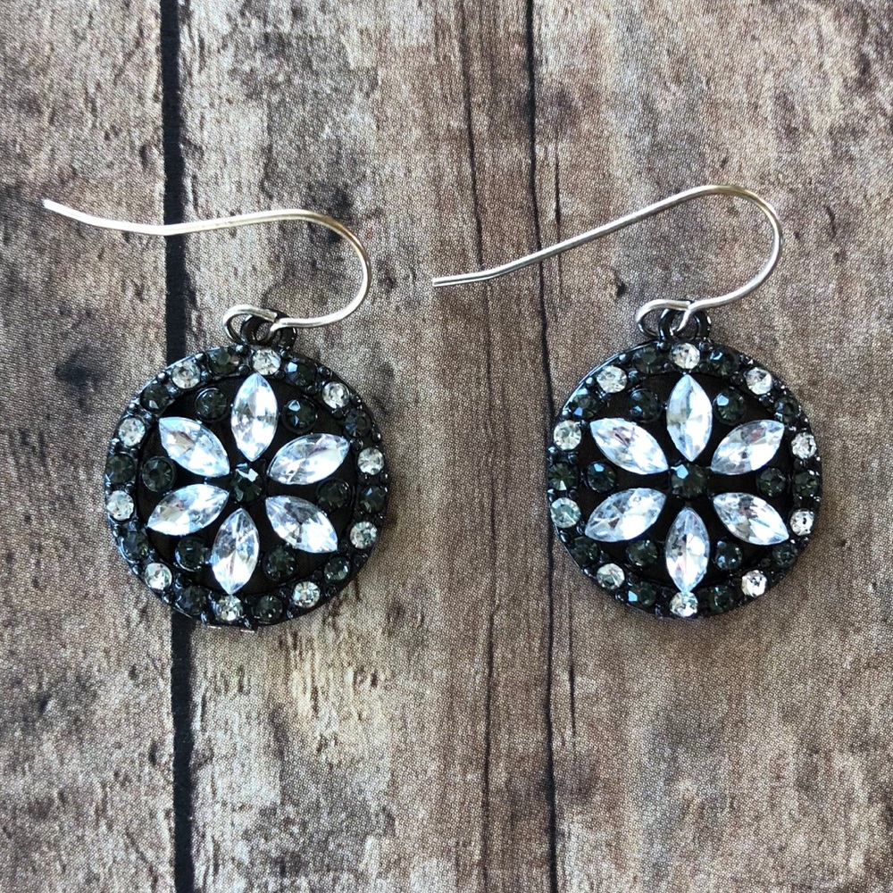 Gray and crystal flower earrings